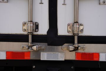 ���� ˧��S7 ����ʿ 160���� 4X2 4.015�׵�����س�(����)ͼƬ