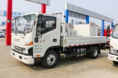 江淮 骏铃A8 150马力 4X2 4.18米单排栏板轻卡(HFC1048B31K1C7S) 江淮 骏铃A8 150马力 4X2 4.18米单排栏板轻卡(HFC1048B31K1C7S)