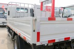 江淮 骏铃A8 150马力 4X2 4.18米单排栏板轻卡(HFC1048B31K1C7S) 江淮 骏铃A8 150马力 4X2 4.18米单排栏板轻卡(HFC1048B31K1C7S)