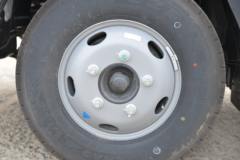 福田 奥铃新捷运 青春版 132马力 3.83米排半栏板轻卡(国六)(BJ1045V9JDA-AB1)