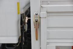 福田 奥铃新捷运 青春版 132马力 3.83米排半栏板轻卡(国六)(BJ1045V9JDA-AB1)