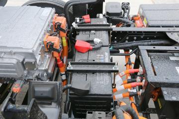 �����Ῠ ����E3000 4.18�״��綯��ʽ�Ῠ(Һɲ)(YTQ5042XXYJEEV334)81.14kWhͼƬ