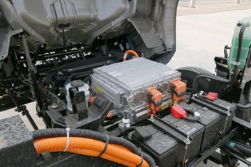 �����Ῠ ����E3000 4.18�״��綯��ʽ�Ῠ(Һɲ)(YTQ5042XXYJEEV334)81.14kWhͼƬ