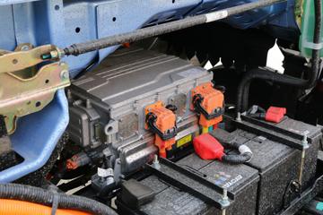 �����Ῠ ����E3000 4.18�״��綯��ʽ�Ῠ(Һɲ)(YTQ5042XXYJEEV334)81.14kWhͼƬ