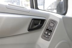 福田商务车 图雅诺通途 150马力 2.5T柴油 3座 手动 短轴中顶封闭货车