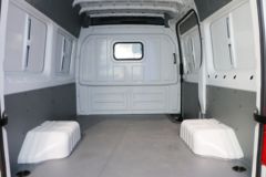 福田商务车 图雅诺通途 150马力 2.5T柴油 3座 手动 短轴中顶封闭货车