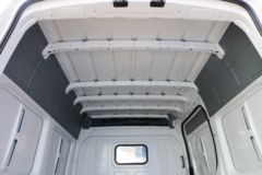 福田商务车 图雅诺通途 150马力 2.5T柴油 3座 手动 短轴中顶封闭货车