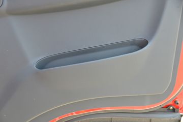  J6F ɽ 137 4.2׵Ῠ()(CA1040P40K61L2E6A85)ͼƬ
