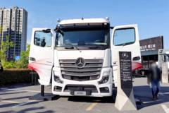奔驰 Actros C重卡 优享版 580马力 6X4 AMT自动挡牵引车(国六)