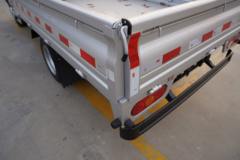 黑豹汽车 快运豹 1.6L 122马力 汽油 2.6米双排栏板微卡(国六)(YTQ1031WHQ302)