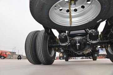 �����Ῠ ����K3000 140���� 4.18�׵�����ʽ�Ῠ(����)(YTQ5041XXYKH334)ͼƬ