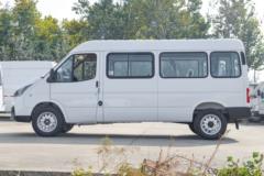 江铃汽车 特顺 122马力 9座 2.8T柴油 长轴中高顶轻客(国六)