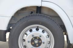 江铃汽车 特顺 122马力 9座 2.8T柴油 长轴中高顶轻客(国六)