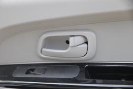 X30EV&nbsp;电动封闭厢货驾驶室图片