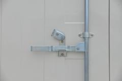 江铃 凯运中体 143马力 4.2米单排厢式轻卡(国六)(JX5043XXYTGG26) 江铃 凯运中体 143马力 4.2米单排厢式轻卡(国六)(JX5043XXYTGG26)