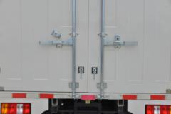 江铃 凯运中体 143马力 4.2米单排厢式轻卡(国六)(JX5043XXYTGG26) 江铃 凯运中体 143马力 4.2米单排厢式轻卡(国六)(JX5043XXYTGG26)