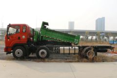 湖北大运 致胜 标载型 220马力 6X2 5.8米栏板载货车(10挡)(DYQ1243D6CB)
