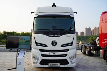 陕汽重卡 德龙X6000 经典版 560马力 4X2 AMT自动挡牵引车(国六)(SX4189GD1Q2)