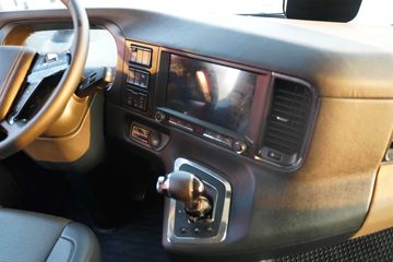 �����ؿ� ����X6000 600���� 4X2 AMT�Զ���ǣ����ͼƬ