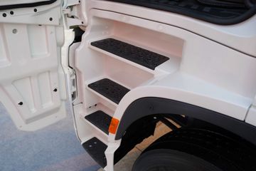 �����ؿ� ����X6000 600���� 4X2 AMT�Զ���ǣ����ͼƬ