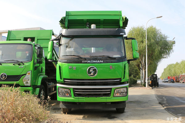 陕汽商用车 轩德翼6 复合版 350马力 8X4 7.6米自卸车(SX3310GP6376)