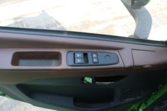陕汽商用车 轩德翼6 245马力 6X2 5.5米自卸车(国六)(SX3254GP6329)
