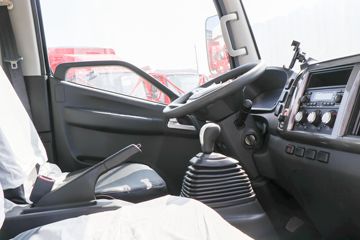 ��� J6F 4.5T 4.16�׵��Ŵ��綯��ʽ�Ῠ(Һɲ)(CA5040XXYP40L3BEVA84)98.04kWhͼƬ