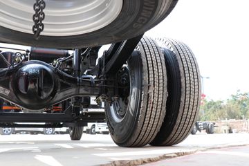 ��� J6F 4.5T 4.16�׵��Ŵ��綯��ʽ�Ῠ(Һɲ)(CA5040XXYP40L3BEVA84)98.04kWhͼƬ