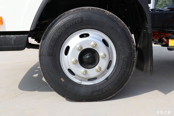 ��ͨ��ҵ��ѡ �ɶ���J6F�綯�Ῠֱ��0.3��