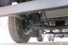 湖北大运 致胜 标载型 230马力 6X2 5.8米栏板载货车(DYQ1243D6CB)
