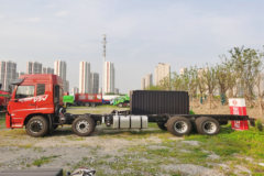 东风新疆 畅行D3 320马力 8X4 7.2米仓栅式载货车(国六)(DFV5313CCYGP6D)