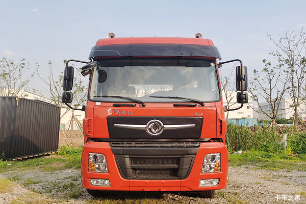 东风新疆 畅行D3V 270马力 8X2R 7.8米仓栅式载货车(高顶)(DFV5313CCYGP6DT)