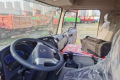 东风新疆 畅行D3 320马力 8X4 7.2米仓栅式载货车(国六)(DFV5313CCYGP6D)