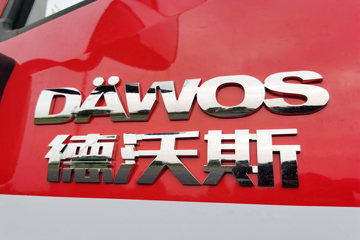 ���� ����˹V9 ���ţ������ 220���� 4X2 6.8�ײ�դʽ�ػ���(�ٱ�4.875)(HFC5180CCYB90K2E2S)ͼƬ