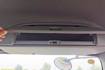 ���� ����˹V9 ���ţ������ 220���� 4X2 6.8�ײ�դʽ�ػ���(�ٱ�4.875)(HFC5180CCYB90K2E2S)ͼƬ