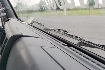 ���� ����˹V9 ���ţ������ 220���� 4X2 6.8�ײ�դʽ�ػ���(�ٱ�4.875)(HFC5180CCYB90K2E2S)ͼƬ