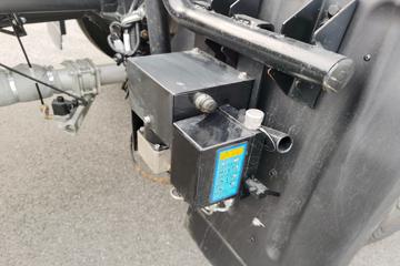 ���� ����˹V9 ���ţ������ 220���� 4X2 6.8�ײ�դʽ�ػ���(�ٱ�4.875)(HFC5180CCYB90K2E2S)ͼƬ