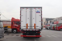 青岛解放 JK6中卡 260马力 4X2 6.75米AMT自动挡冷藏车(国六)(CA5180XLCP28K2L5E6A80)