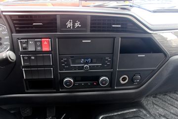 �ൺ��� JK6�п� 260���� 4X2 6.75��AMT�Զ�����س�(����)(CA5180XLCP28K2L5E6A80)ͼƬ