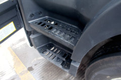 青岛解放 JK6中卡 260马力 4X2 6.75米AMT自动挡冷藏车(国六)(CA5180XLCP28K2L5E6A80)