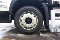 青岛解放 JK6中卡 260马力 4X2 6.75米AMT自动挡冷藏车(国六)(CA5180XLCP28K2L5E6A80)