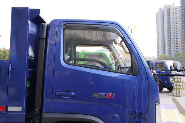 金刚S1自卸车南宁市火热促销中 让利高达0.2万