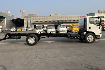 ���� ��ʮ��700P 205���� 4X2 ��Դ������(����)ͼƬ