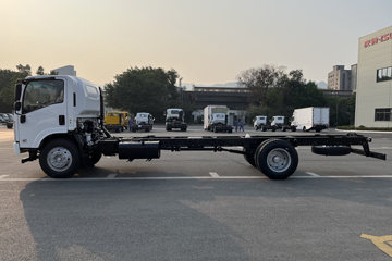 ���� ��ʮ��700P 205���� 4X2 ��Դ������(����)ͼƬ