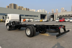 庆铃 五十铃700P 205马力 4X2 电源车底盘(国六)(QL1110ANPAY)