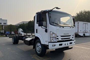 庆铃 五十铃700P 205马力 4X2 电源车底盘(国六)(QL1110ANPAY)