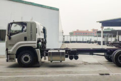 庆铃 五十铃FTR 205马力 4X2 电源车底盘(国六)(QL1180JQFRY)