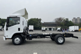 五十铃KV600&nbsp;电源车外观图片