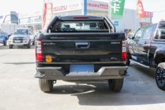 中兴 威狮1949 2022款 乘用版 豪华型 2.0T汽油 197马力 自动四驱 标双排皮卡