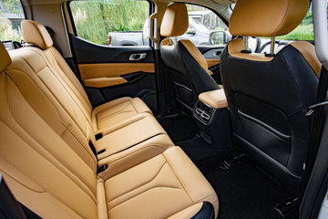 ���� ������ 2023�� �캽�� 2.0L���� 233���� �Զ����� ����˫��Ƥ��ͼƬ